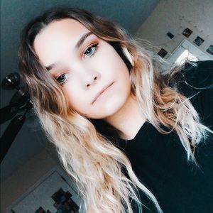 Meet your Posher, Bella